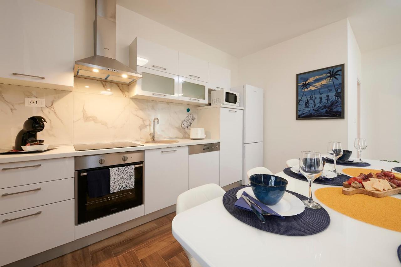 New 4* Apartman Zoa In Trogir Buitenkant foto
