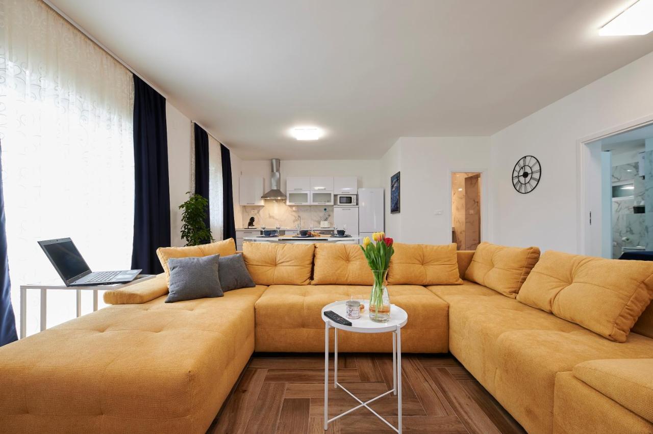 New 4* Apartman Zoa In Trogir Buitenkant foto